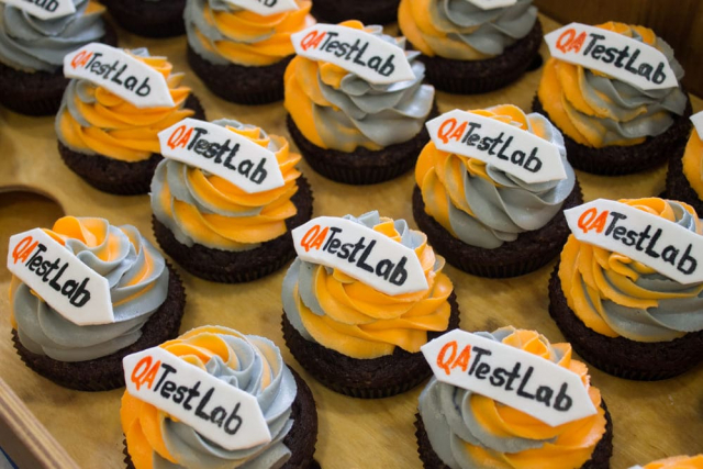 Cupcakes in QATestLab colors
