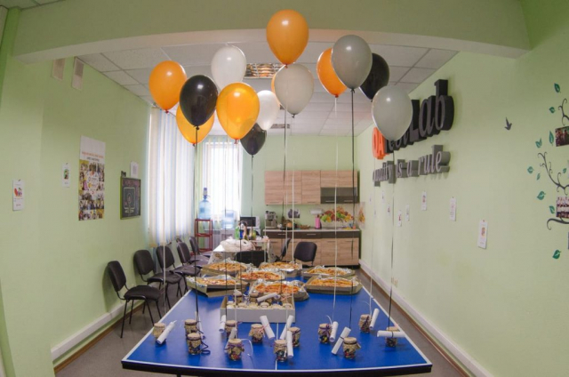 Rivne and pizza party
