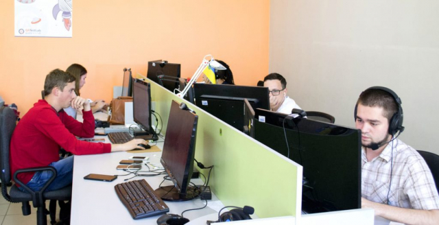 QA engineers working process
